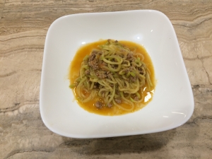 Espaguetis de calabacín con salsa boloñesa